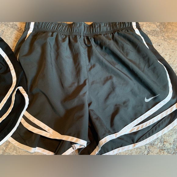 Nike Dri-Fit running shorts. Set of 2. Black/gray. Size S. - Picture 4 of 15